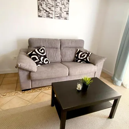 Beautiful Spacious 1 Bedroom With A Pool, Marina Palace 608 Holiday home Playa Paraiso (Tenerife)