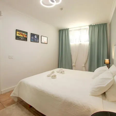 Beautiful Spacious 1 Bedroom With A Pool, Marina Palace 608 Playa Paraiso (Tenerife)