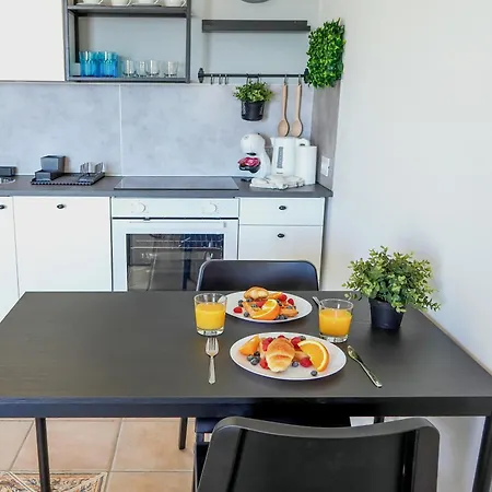 Beautiful Spacious 1 Bedroom With A Pool, Marina Palace 608 *
