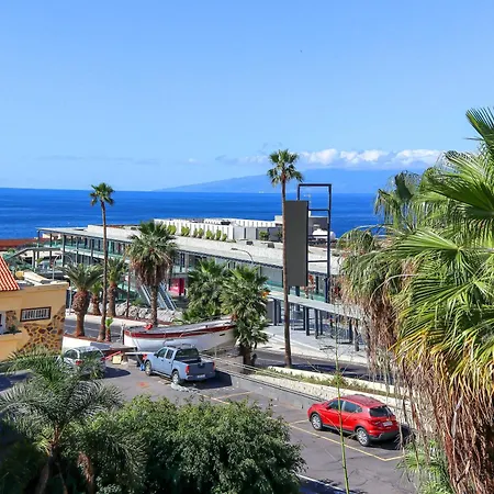 Holiday home Beautiful Spacious 1 Bedroom With A Pool, Marina Palace 608 Playa Paraiso (Tenerife)