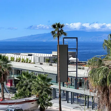 Beautiful Spacious 1 Bedroom With A Pool, Marina Palace 608 Playa Paraiso (Tenerife)